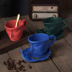 Kissing Cups Set: Face Shaped Tea Cups and Mugs