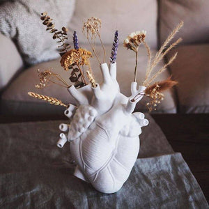 Heart Flower Vase: Ceramic Heart Shaped Vase